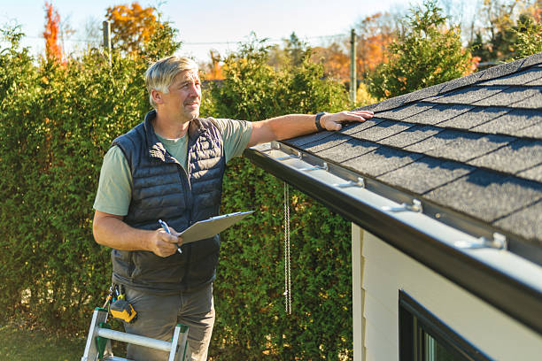 Professional Roofing technician working in Vardaman, MS